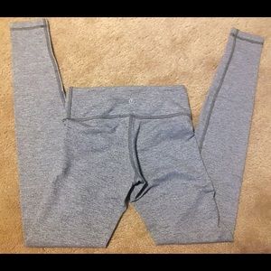 Lululemon yoga pants